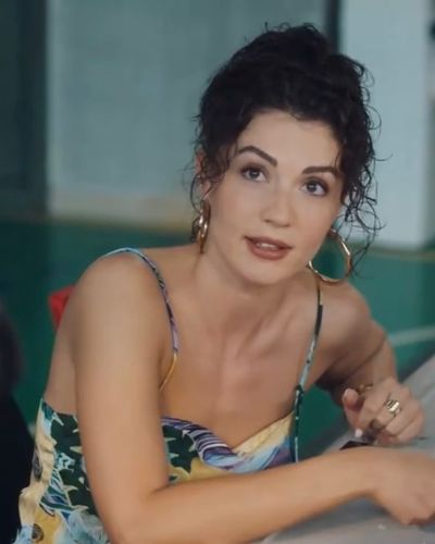 Burcu Özberk seksi ifşa fotoğrafı 53