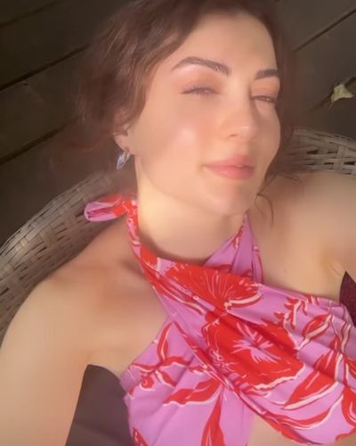 Burcu Özberk seksi ifşa fotoğrafı 543