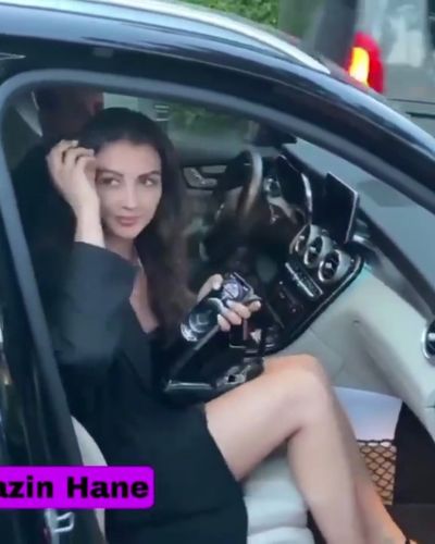 Burcu Özberk seksi ifşa fotoğrafı 552