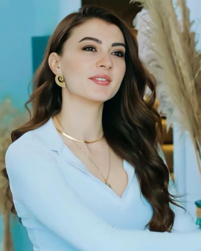 Burcu Özberk seksi ifşa fotoğrafı 553