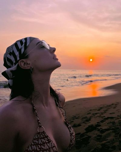 Burcu Özberk seksi ifşa fotoğrafı 576