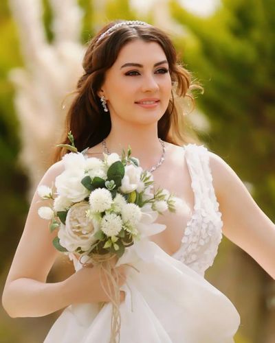 Burcu Özberk seksi ifşa fotoğrafı 582