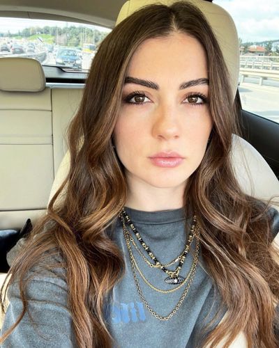Burcu Özberk seksi ifşa fotoğrafı 606