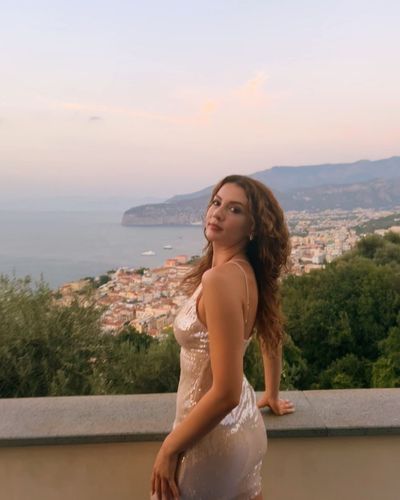 Burcu Özberk seksi ifşa fotoğrafı 641