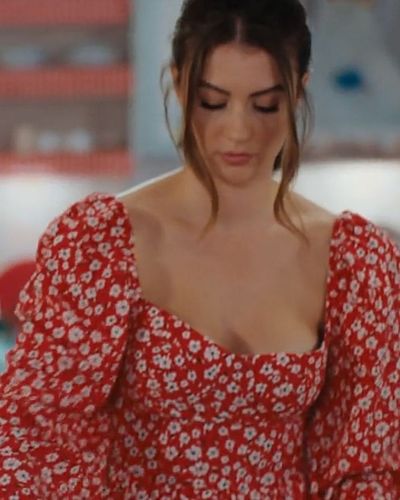Burcu Özberk seksi ifşa fotoğrafı 665
