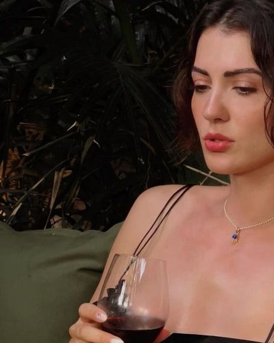 Burcu Özberk seksi ifşa fotoğrafı 684