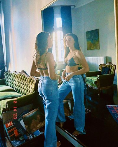Burcu Özberk seksi ifşa fotoğrafı 707