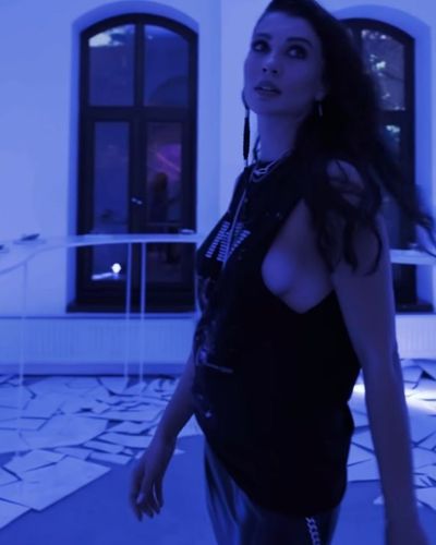 Burcu Özberk seksi ifşa fotoğrafı 724