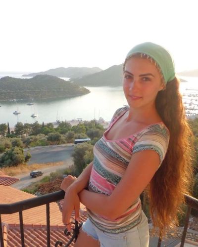 Burcu Özberk seksi ifşa fotoğrafı 73