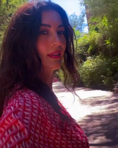 Burcu Özberk seksi ifşa fotoğrafı 764