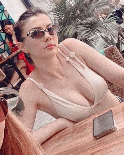 Burcu Özberk seksi ifşa fotoğrafı 794