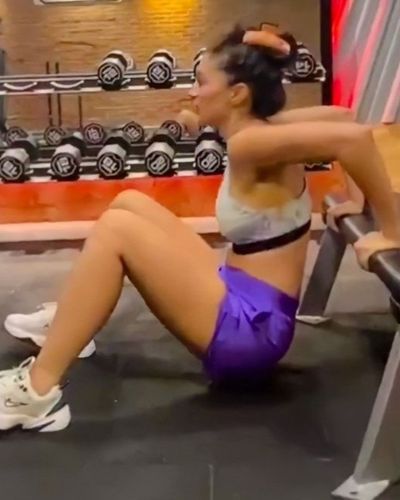 Burcu Özberk seksi ifşa fotoğrafı 813