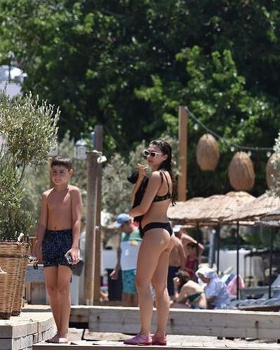 Burcu Özberk seksi ifşa fotoğrafı 830