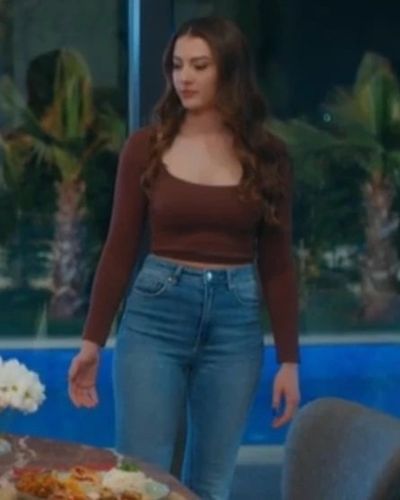 Burcu Özberk seksi ifşa fotoğrafı 838