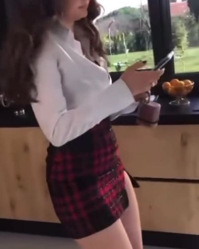 Burcu Özberk seksi ifşa fotoğrafı 910