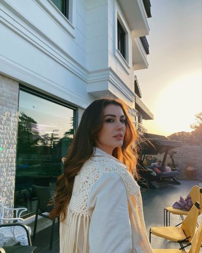 Burcu Özberk seksi ifşa fotoğrafı 923