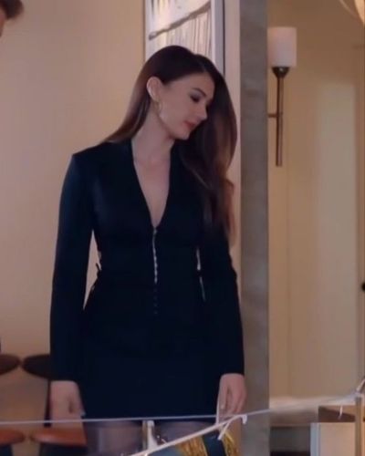 Burcu Özberk seksi ifşa fotoğrafı 927