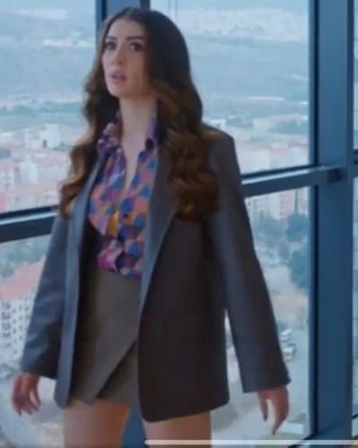 Burcu Özberk seksi ifşa fotoğrafı 934
