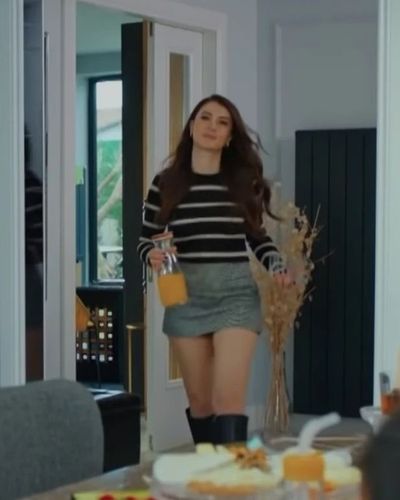 Burcu Özberk seksi ifşa fotoğrafı 944