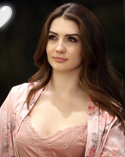 Burcu Özberk seksi ifşa fotoğrafı 966