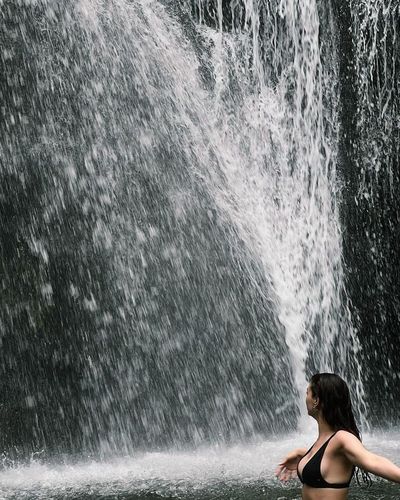 Burcu Özberk seksi ifşa fotoğrafı 971
