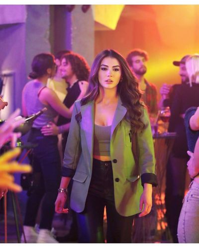 Burcu Özberk seksi ifşa fotoğrafı 986