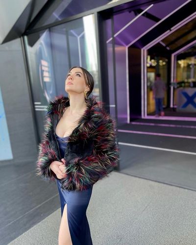 Burcu Özberk seksi ifşa fotoğrafı 988