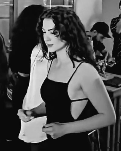 Burcu Özberk seksi ifşa fotoğrafı 99