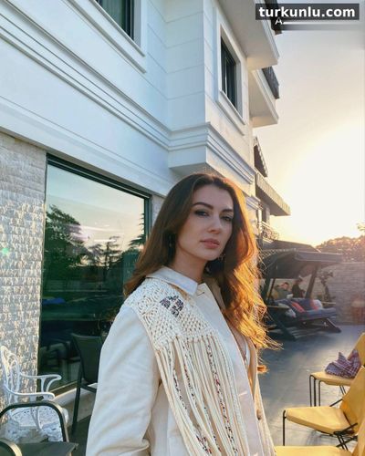 Burcu Özberk seksi ifşa fotoğrafı 1 — Burcu Özberk Sexy Pics (2023)