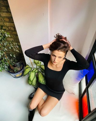 Büşra Develi seksi ifşa fotoğrafı 33