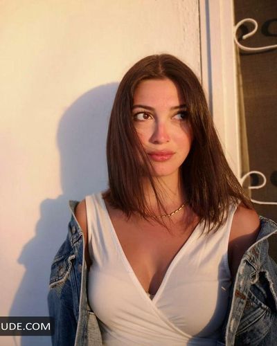 Cemre Gumeli Social Media Photos