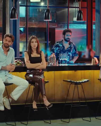 Cemre Gümeli seksi ifşa fotoğrafı 40 — Bay Yanlış (2020)