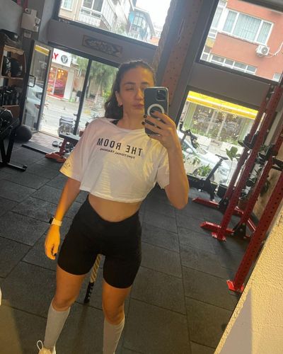 Ceren Benderlioğlu seksi ifşa fotoğrafı 188