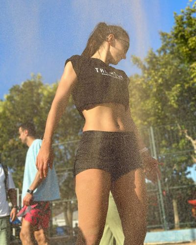 Ceren Benderlioğlu seksi ifşa fotoğrafı 197