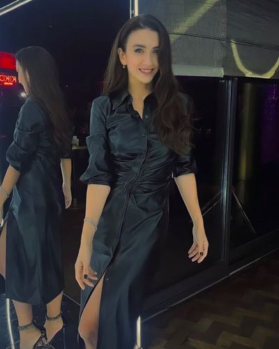 Ceren Benderlioğlu seksi ifşa fotoğrafı 208