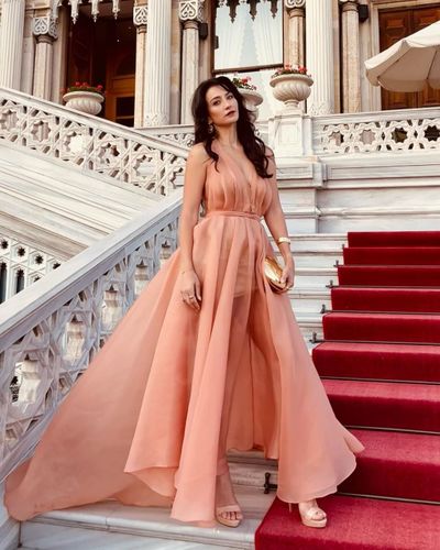 Ceren Benderlioğlu seksi ifşa fotoğrafı 245