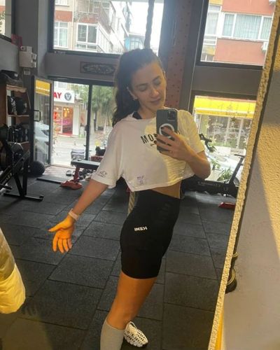 Ceren Benderlioğlu seksi ifşa fotoğrafı 344