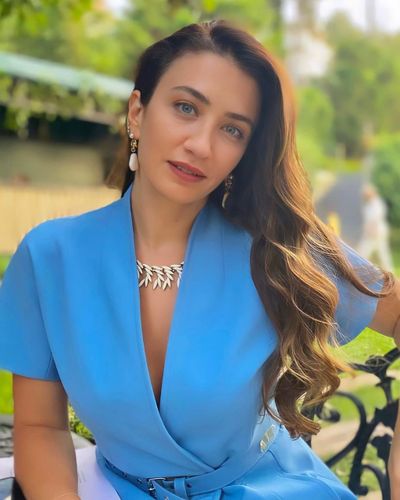 Ceren Benderlioğlu seksi ifşa fotoğrafı 398