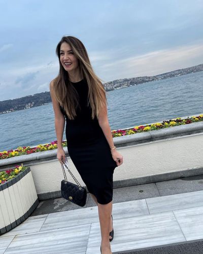 Ceren Benderlioğlu seksi ifşa fotoğrafı 477