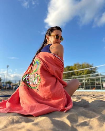 Ceren Benderlioğlu seksi ifşa fotoğrafı 47