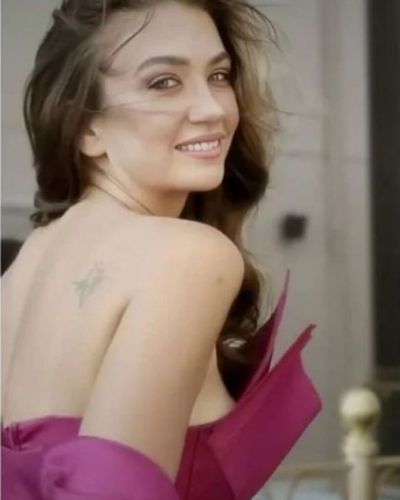 Ceren Benderlioğlu seksi ifşa fotoğrafı 617