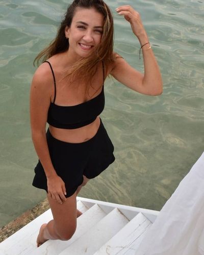 Ceren Benderlioğlu seksi ifşa fotoğrafı 658