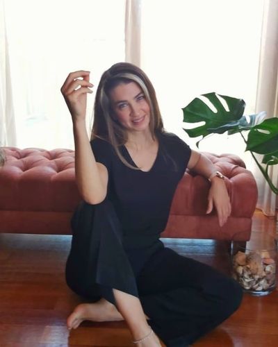 Ceren Benderlioğlu seksi ifşa fotoğrafı 676