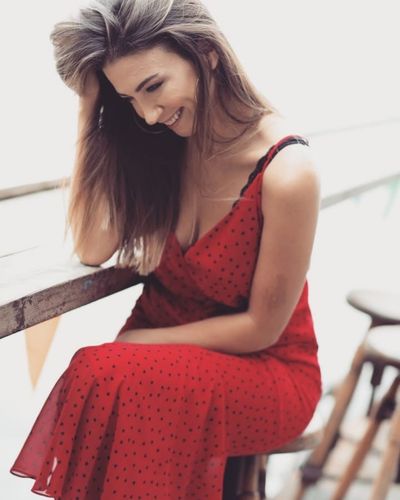 Ceren Benderlioğlu seksi ifşa fotoğrafı 680