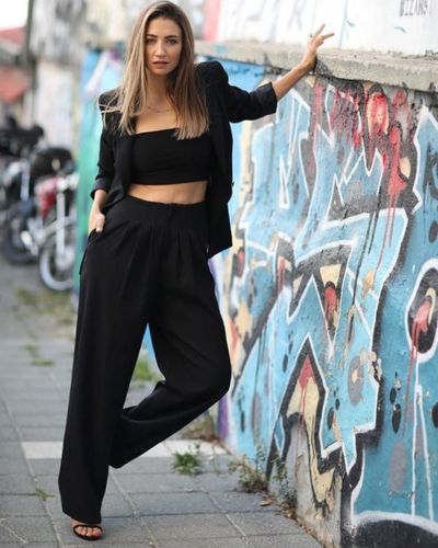 Ceren Benderlioğlu seksi ifşa fotoğrafı 739