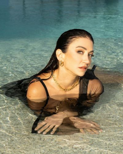 Ceren Benderlioğlu seksi ifşa fotoğrafı 74