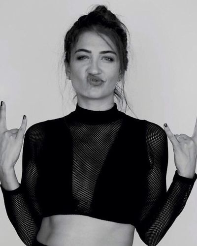Ceren Benderlioğlu seksi ifşa fotoğrafı 783