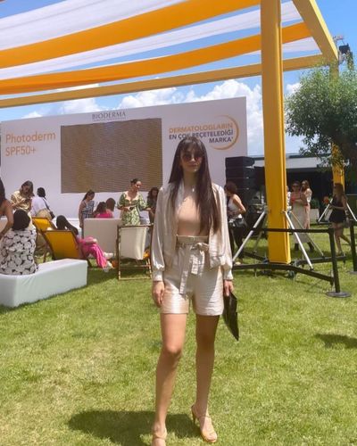 Ceren Benderlioğlu seksi ifşa fotoğrafı 88