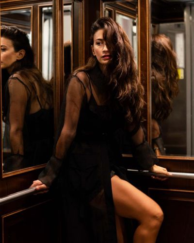 Ceren Benderlioğlu seksi ifşa fotoğrafı 9