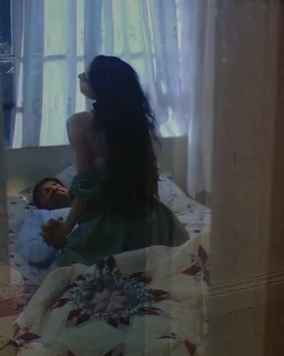 Çiğdem Suyolcu seksi ifşa fotoğrafı 2 — Beni De Götür (2015)